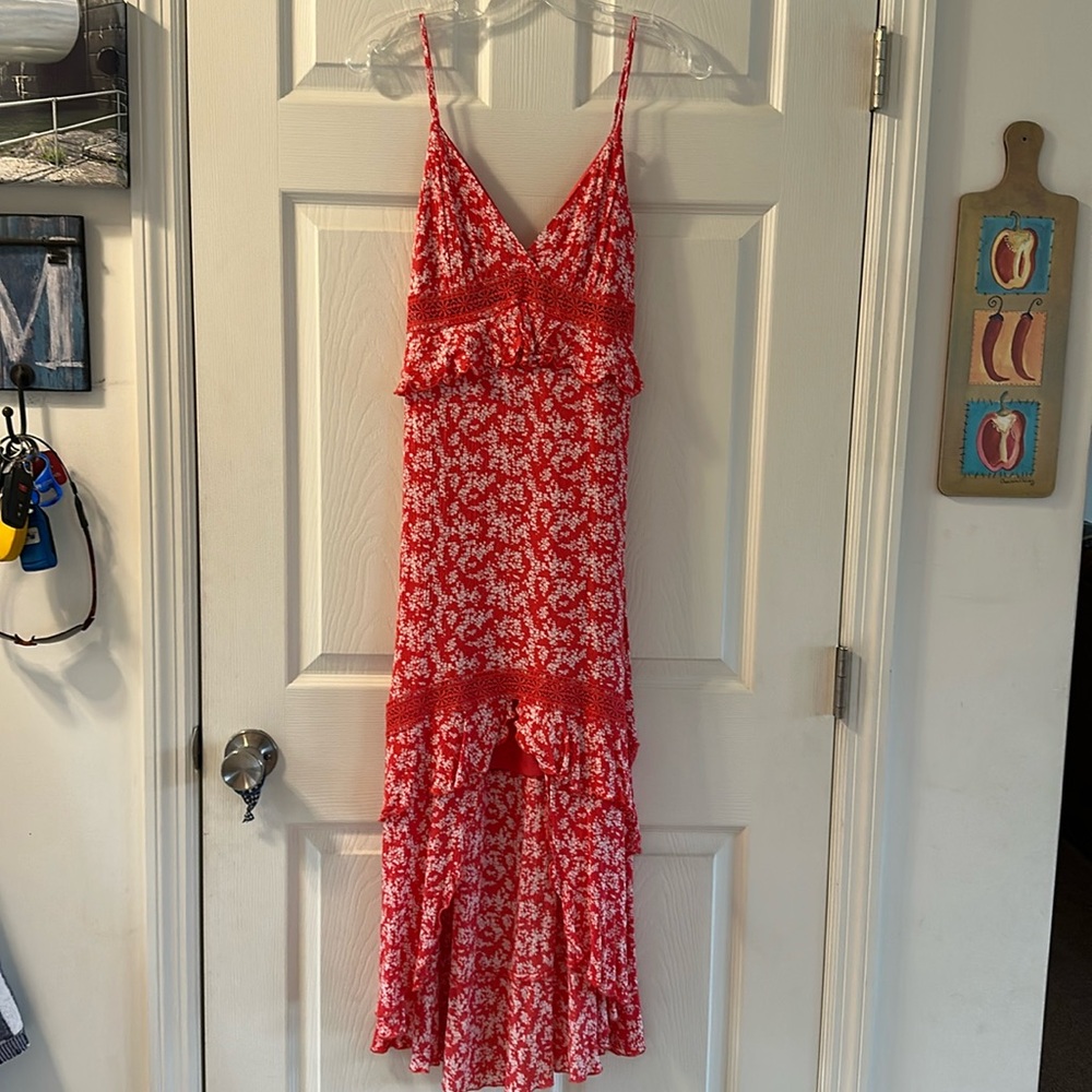 Express (XS) coral and white floral high low dress.